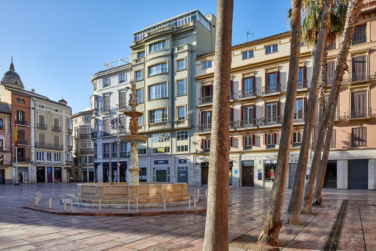 Lodgingmalaga Plaza Constitucion Exterior photo